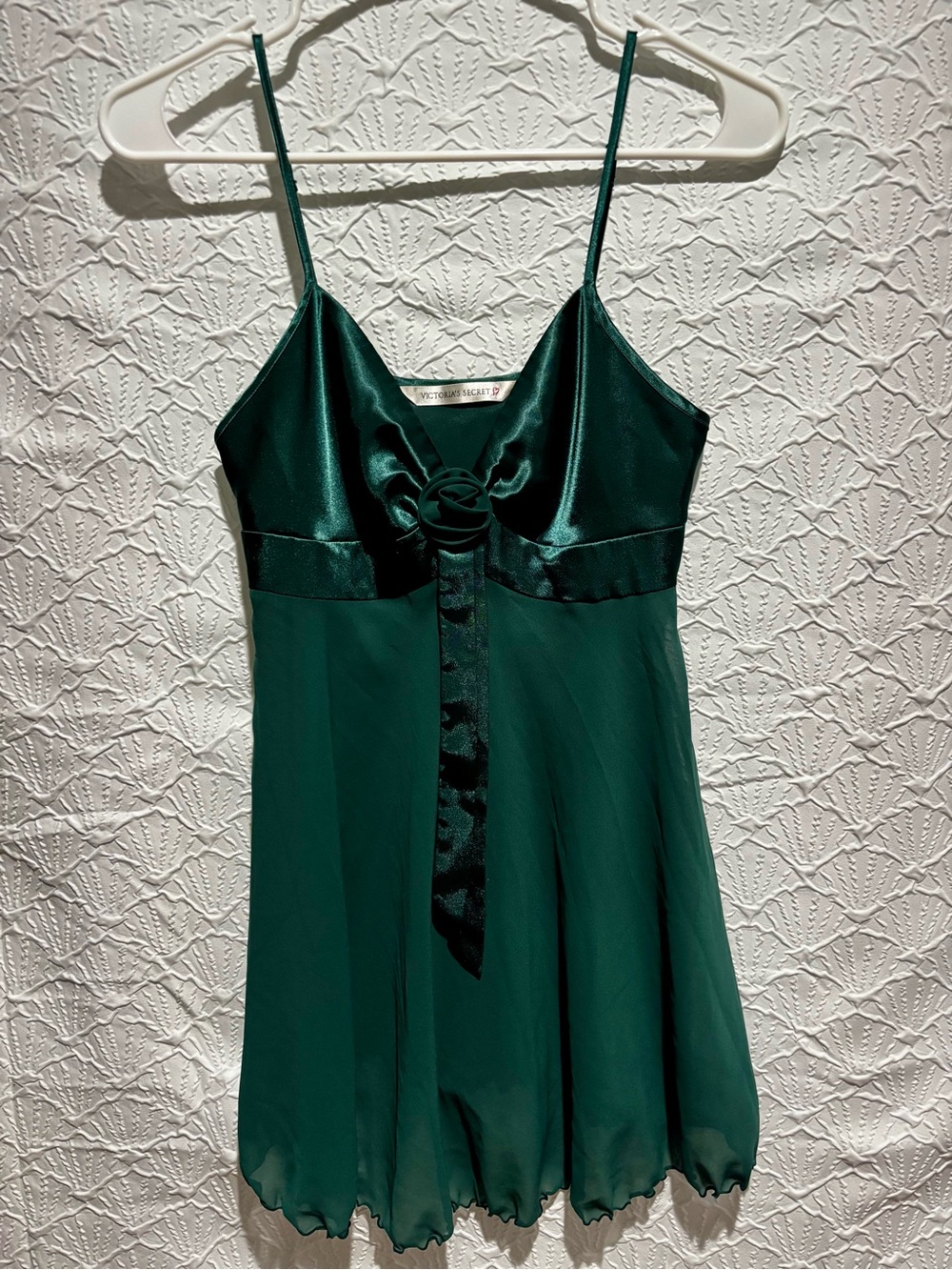 Victoria’s Secret Emerald Green Satin Chiffon Babydoll Chemise XS Y2K Lingerie